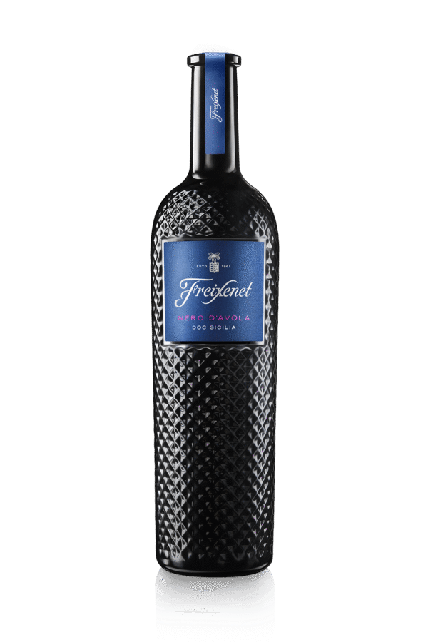 Vino Tinto Nero D´Avola FREIXENET . (75cl)
